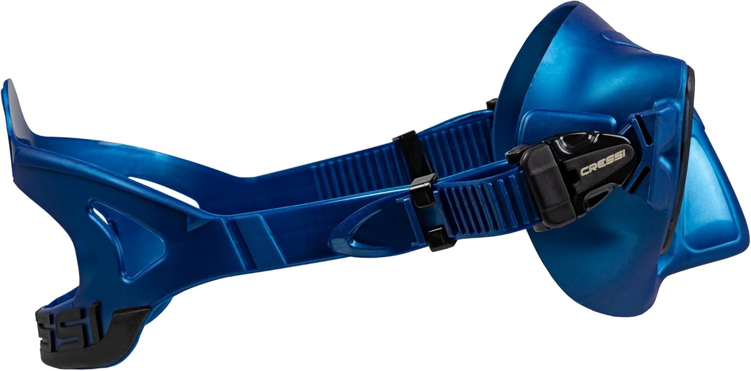 Cressi Frameless Freediving Mask with Reduced Internal Volume and Ergonomic Nose Shape