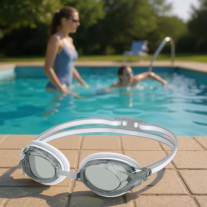 Speedo Women’s Vanquisher 3.0 Swim Goggles, Comfortable Fit, Anti-Fog, UV Protection, Latex Free Swimming Goggles for Women