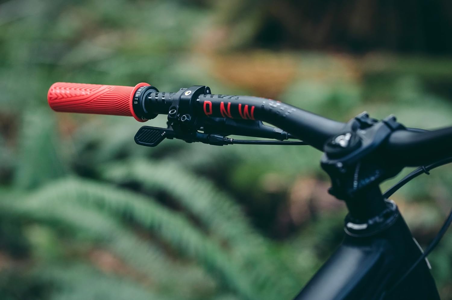 PNW Components Puget Dropper Lever Kit, MTB Dropper Post Remote Lever, Includes Jagwire Cable & Housing, Standard 22.2mm Clamp Compatibility