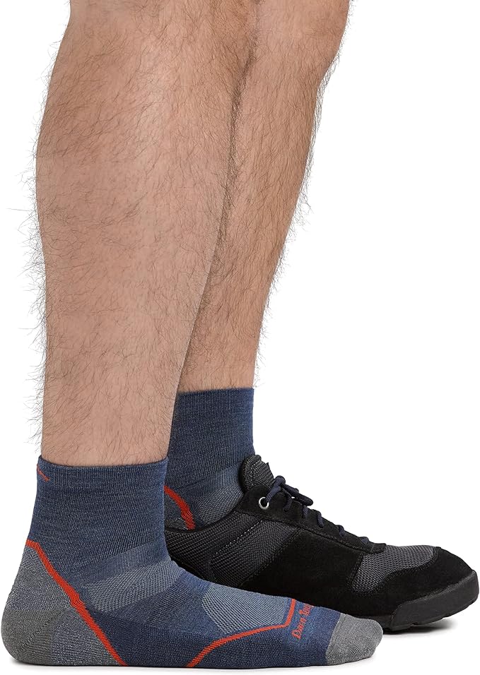 Darn Tough Men's Light Hiker 1/4 Lightweight with Cushion