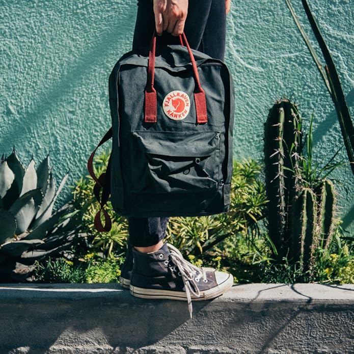 Fjällräven Kånken Unisex Travel Backpack, Side Slip Pocket, Adjustable Shoulder Straps, Dual Top Handles Fog